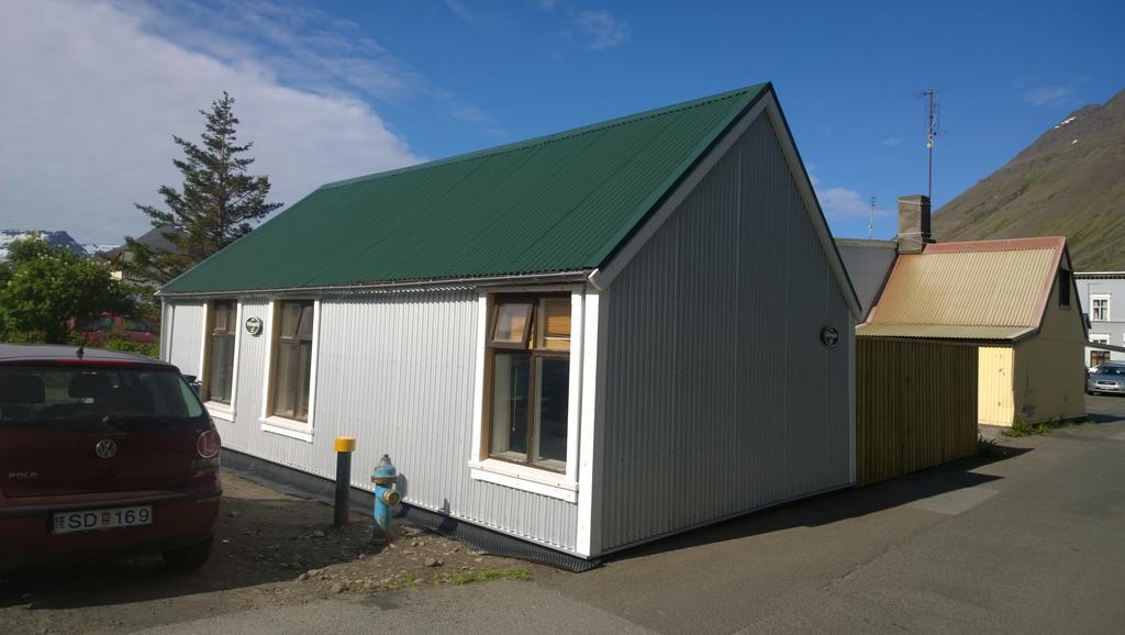 Comfortable Bungalow Ísafjörður Zimmer foto
